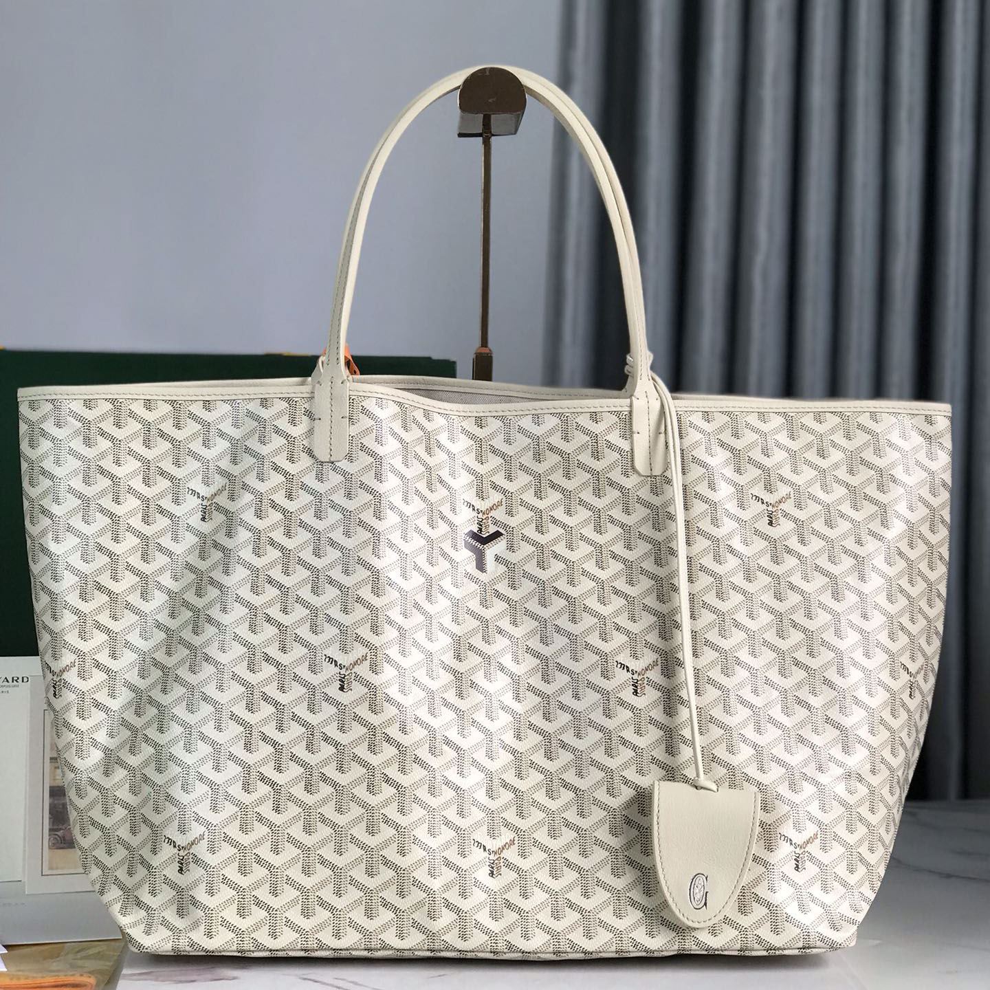 Go*ard shopping bags